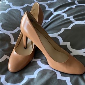 Beautiful nude heels.  Worn once.